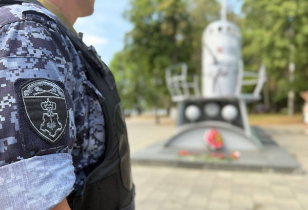 В Ярославской области росгвардейцы обеспечили правопорядок во время проведения мероприятий ко Дню ВМФ России