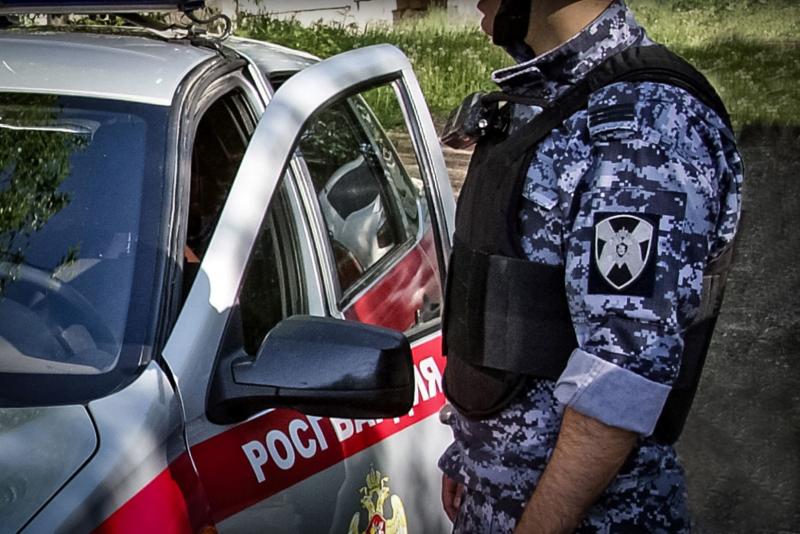 Росгвардейцы задержали похитительницу молочной продукции из городского супермаркета