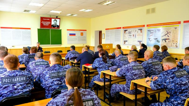 В Йошкар-Оле состоялось мероприятие, посвященное выдающемуся военачальнику войск правопорядка генералу армии Ивану Яковлеву