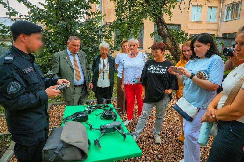 В преддверии 30-летия со Дня образования отряда сотрудники спецподразделения Росгвардии организовали выставку для жителей Подмосковья