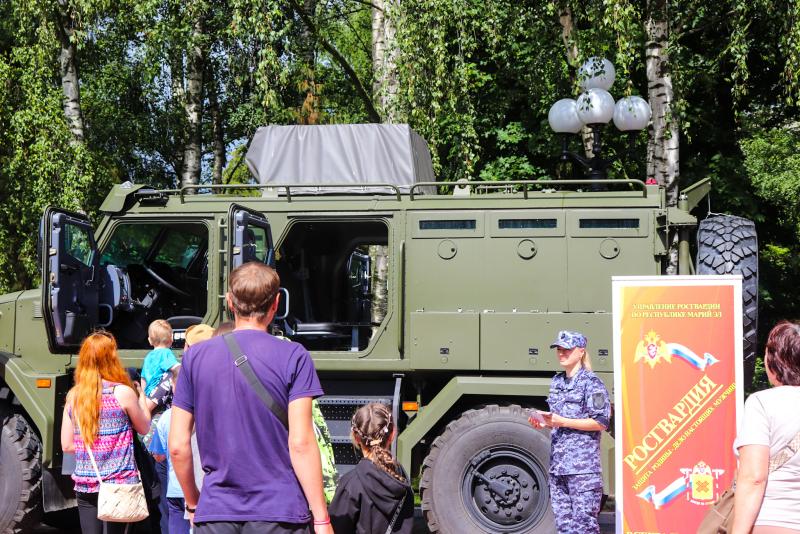 Сотрудники Росгвардии в Марий Эл провели выездную агитационную работу