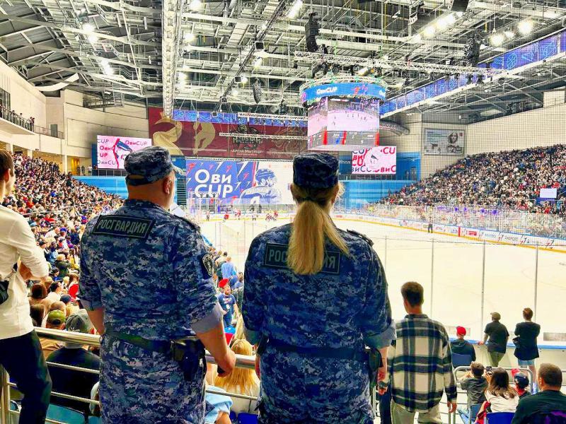 В Подмосковье сотрудники Росгвардии обеспечили охрану правопорядка на праздничных и спортивных мероприятиях