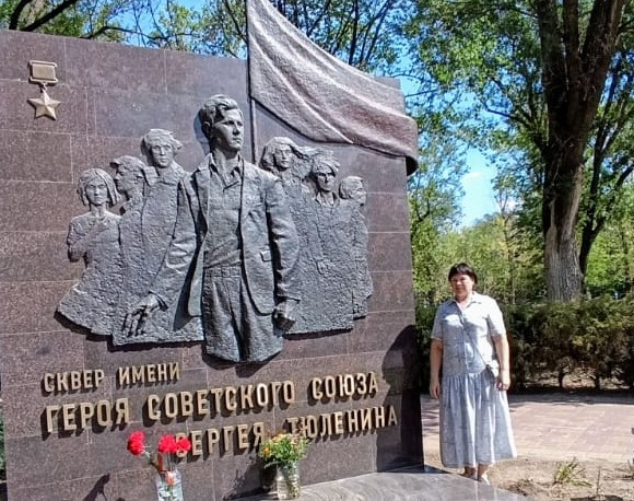 Краевед Александр Стасюк продолжает проводить в Ростове экскурсии для родственников молодогвардейцев