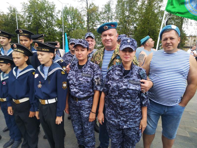 Ступинские Росгвардейцы приняли участие в торжественном мероприятии посвященном Дню ВДВ.