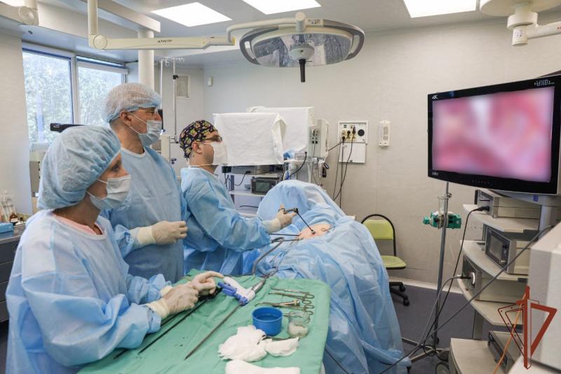 Уникальные методики работы военных врачей Росгвардии спасли жизнь бойца