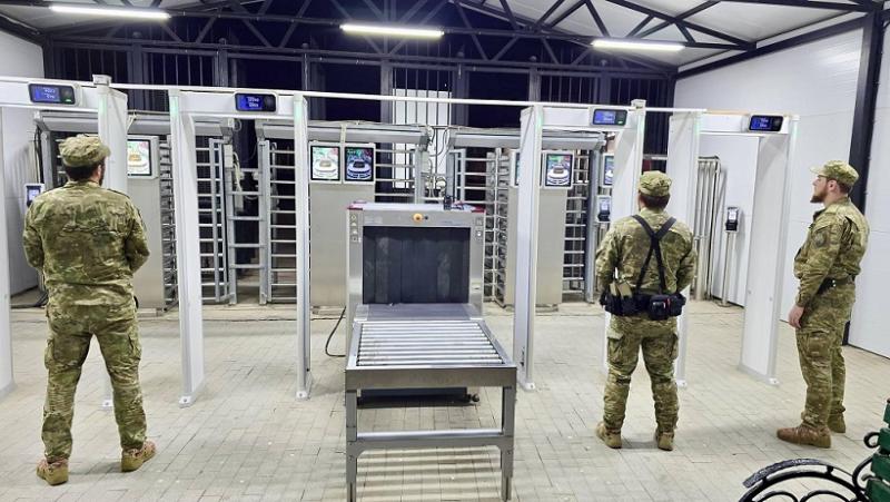 В ГРОЗНОМ РОСГВАРДИЯ ОБЕСПЕЧИЛА ПРАВОПОРЯДОК НА ФУТБОЛЬНОМ МАТЧЕ РПЛ