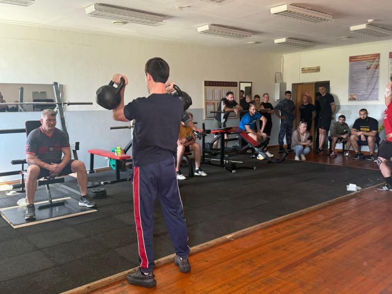 СОРЕВНОВАНИЯ ПО ПОДЪЁМУ ГИРЬ СРЕДИ РОСГВАРДЕЙЦЕВ