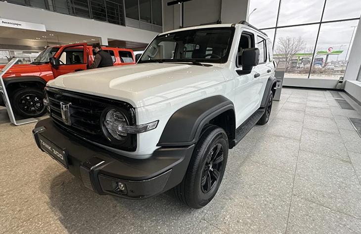 Полный обзор Tank 300: внедорожник-легенда или просто модная игрушка?