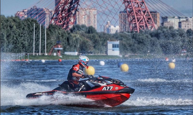 От Кубка к Чемпионату: аквабайкер Анастас Панченко оформил победный дубль сезона