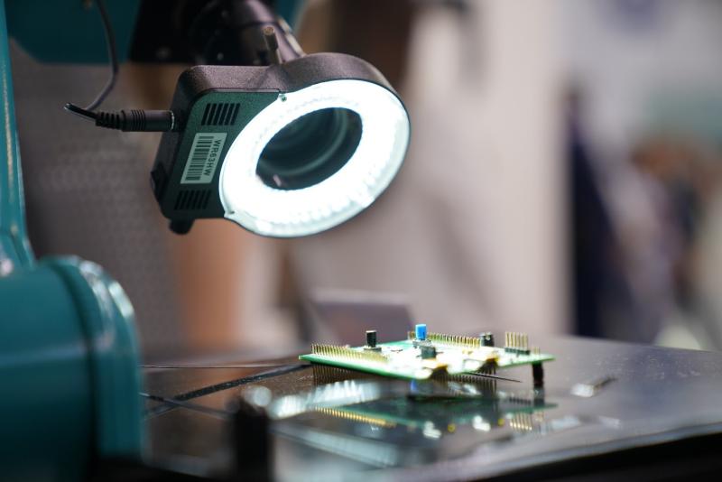 Коллектив казанского ЦКБ «ФОТОН» удостоен высоких наград Раиса Татарстана к 50-летию организации