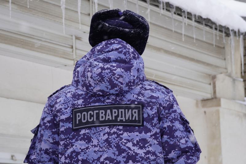 Росгвардейцы задержали нарушителя правопорядка на территории охраняемого медицинского учреждения