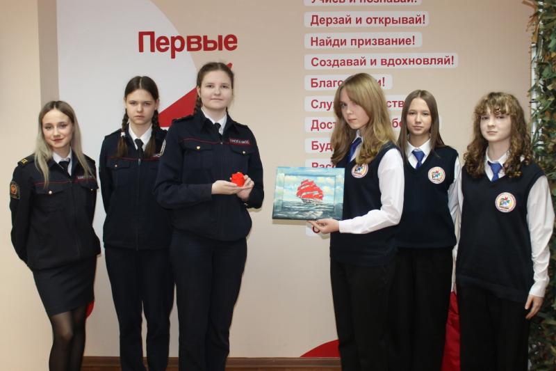 В Саранске подшефные кадеты Росгвардии и активисты «Движения Первых» заложили основы плодотворного сотрудничества