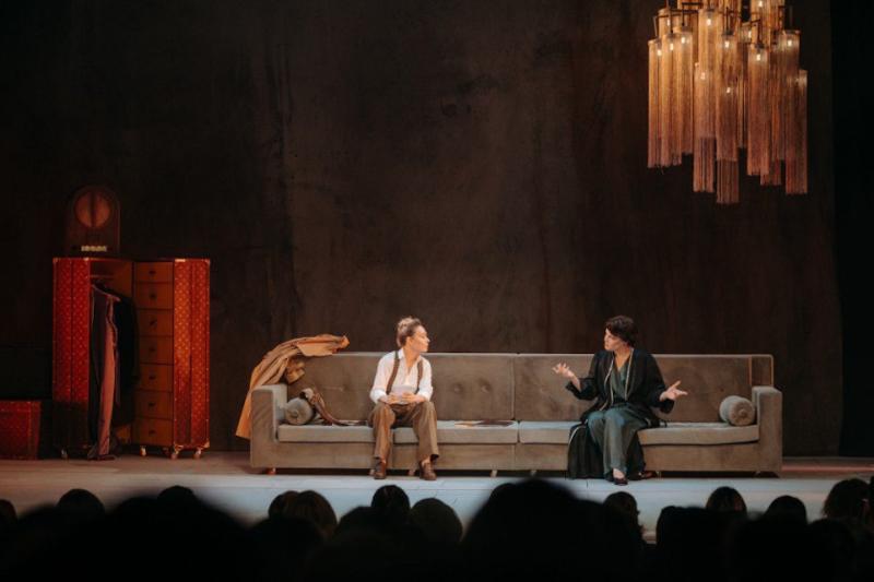 «Гамлет» и «Без Есенина»: спектакли, которые было бы обидно пропустить